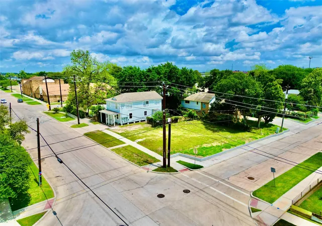 5th image of 307 S 79Th St, Houston, TX 77012 | MLS# 13084486