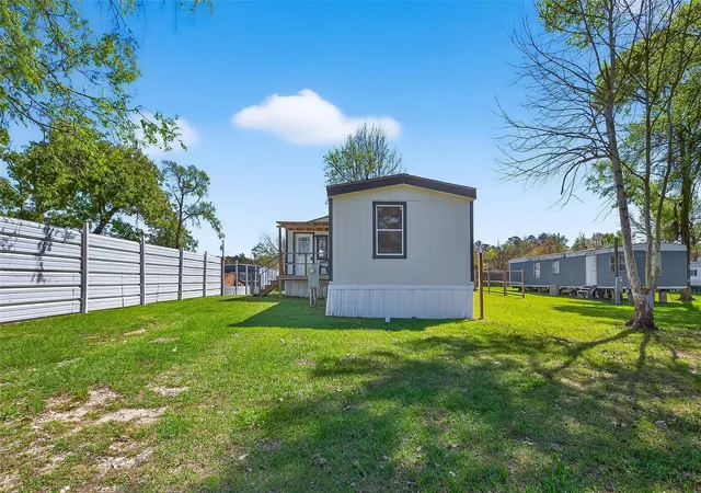 12th image of 208 Yaupon Hbr, Onalaska, TX 77360 | MLS# 38890629