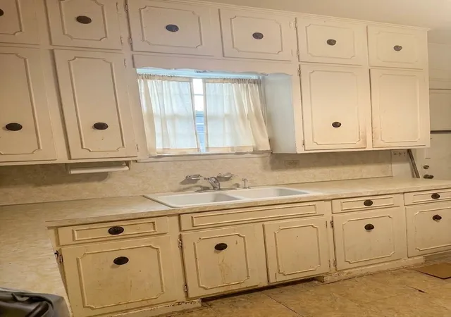 Photo 4 of Single family home for sale at 3142 7Th St, Port Arthur, TX 77642 | MLS# 70153169 | Listing updated on 2026-08-26