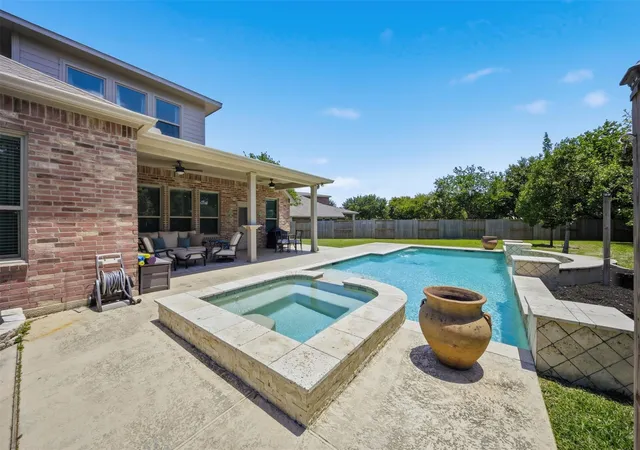 Photo 4 of Single family home for sale at 8118 Prairie Sage Dr, Richmond, TX 77406 | MLS# 53887169 | Listing updated on 2026-09-19