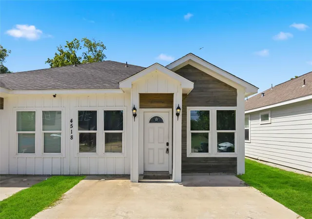 3rd image of 4518 Newberry St, Houston, TX 77051