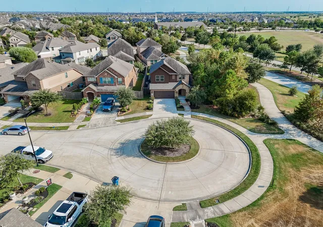 Photo 3 of Single family home for sale at 19755 Shinnery Ridge Ct, Cypress, TX 77433 | MLS# 963695 | Listing updated on 2026-09-10