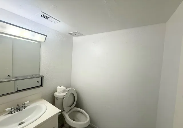 Photo 16 of Townhouse for sale at 11451 Beechnut St, Houston, TX 77072 | MLS# 4087614 | Listing updated on 2026-10-08