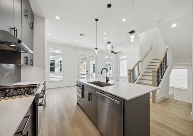 Photo 3 of Single family home for sale at 754 Curtin St, Houston, TX 77018 | MLS# 61039662 | Listing updated on 2026-09-19