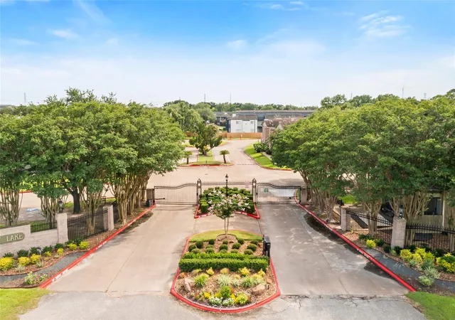 1st image of 18800 Egret Bay Blvd #119, Houston, TX 77058 | MLS# 62926759