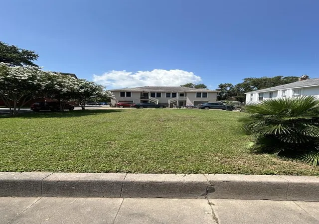 Photo 1 of Land for sale at 2928 Avenue O, Galveston, TX 77550 | MLS# 93612034 | Listing updated on 2026-05-24