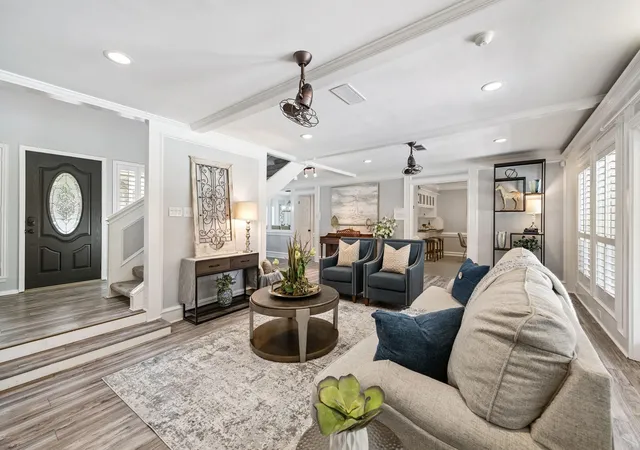 Photo 3 of Single family home for sale at 2007 Seven Oaks Dr, Humble, TX 77339 | MLS# 86629269 | Listing updated on 2026-09-14