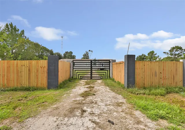 2nd image of 2809 County Road 676, Dayton, TX 77535 | MLS# 7605655