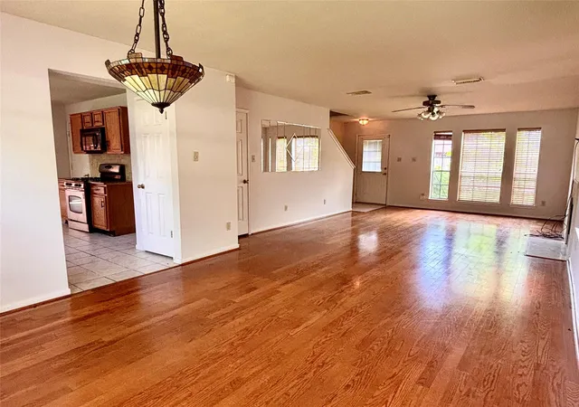 Photo 3 of Single family home for sale at 2731 Blue Mist Dr, Sugar Land, TX 77498 | MLS# 25554018 | Listing updated on 2026-07-10