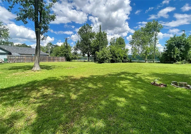 Photo 3 of Land for sale at 8700 Valley View Ln, Houston, TX 77074 | MLS# 71477529 | Listing updated on 2026-08-17