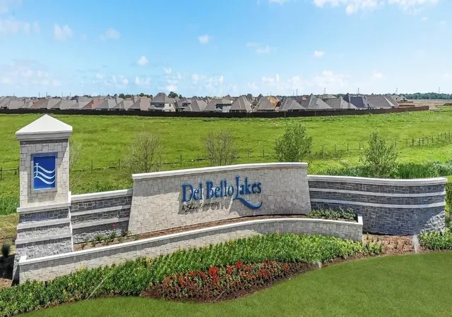 3rd image of 5215 Timpson Dr, Manvel, TX 77578 | MLS# 49062086