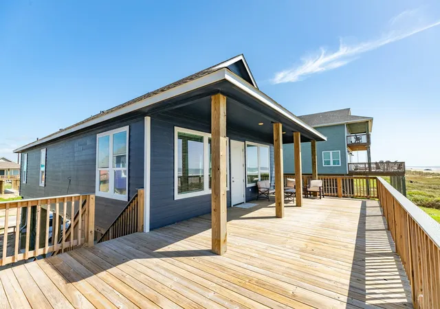 Homes for sale in Surfside Beach, TX | 4835 Bluewater Dr, Surfside Beach, TX 77541 | MLS# 29978287