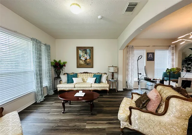 4th image of 2316 Highland Crossing Dr, Conroe, TX 77304 | MLS# 98509243