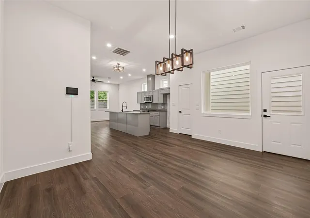 5th image of 6808 Madrid St, Houston, TX 77021 | MLS# 49944029