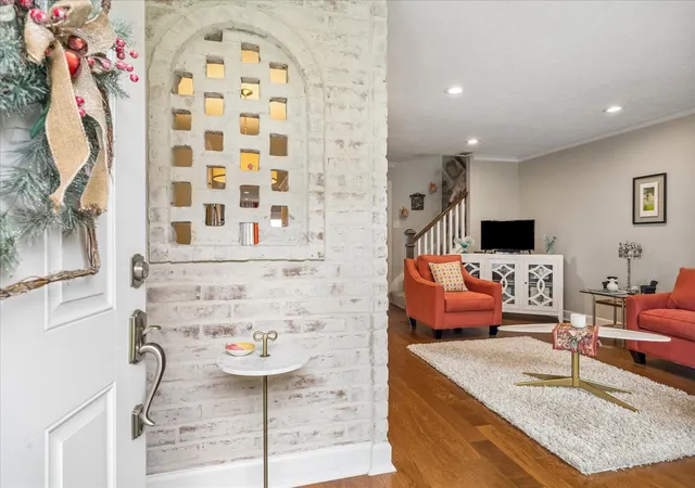 Photo 4 of Sale Pending at 413 N Post Oak Ln #413, Houston, TX 77024 | MLS# 27114087 | Listing updated on 2026-09-17