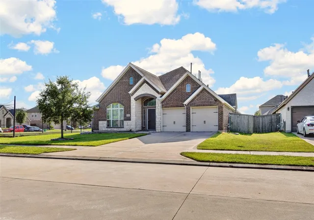 3rd image of 5126 Jibe Ho Ln, Manvel, TX 77578 | MLS# 47667720