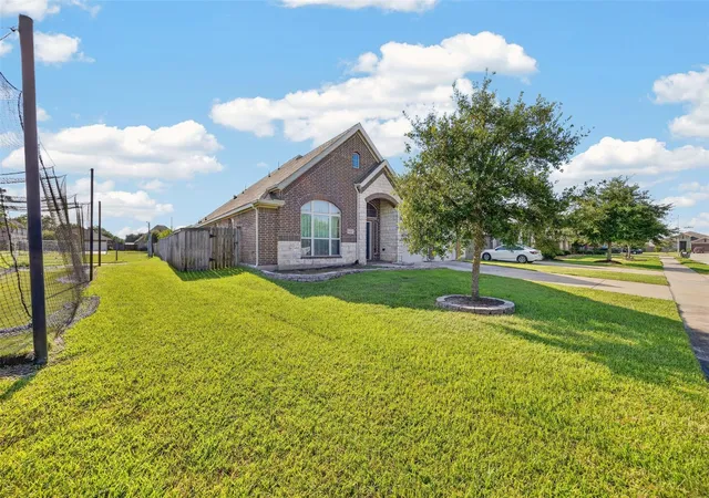 5th image of 5126 Jibe Ho Ln, Manvel, TX 77578 | MLS# 47667720