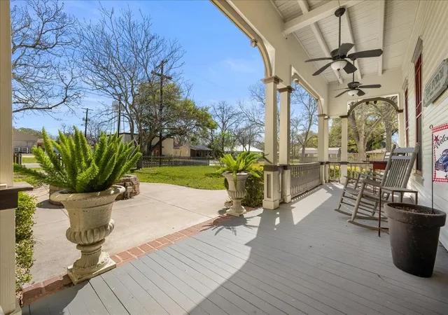 Photo 4 of Single family home for sale at 501 W Moore, Moulton, TX 77975 | MLS# 21138489 | Listing updated on 2026-03-24