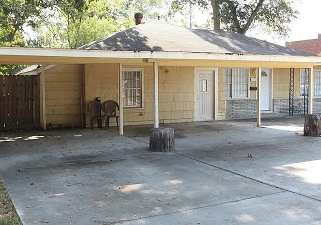 Photo 1 of Single family home for sale at 1418 Longhorn Dr, Houston, TX 77080 | MLS# 33240285 | Listing updated on 2026-07-23