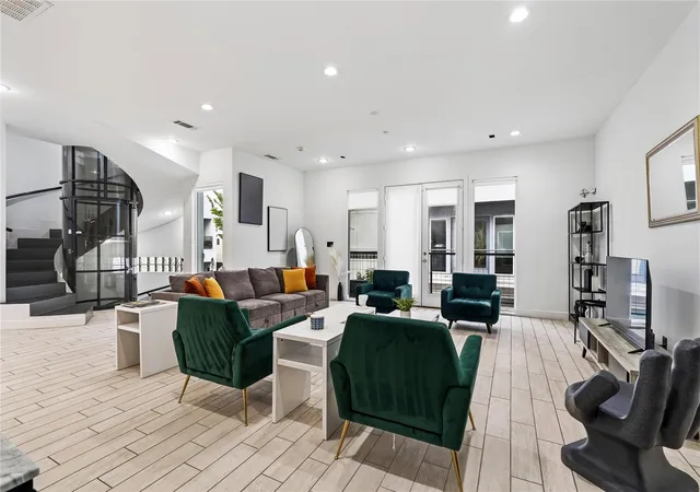 1st image of 2025 Colquitt St #A, Houston, TX 77098 | MLS# 73985795