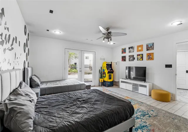 5th image of 2025 Colquitt St #A, Houston, TX 77098 | MLS# 73985795