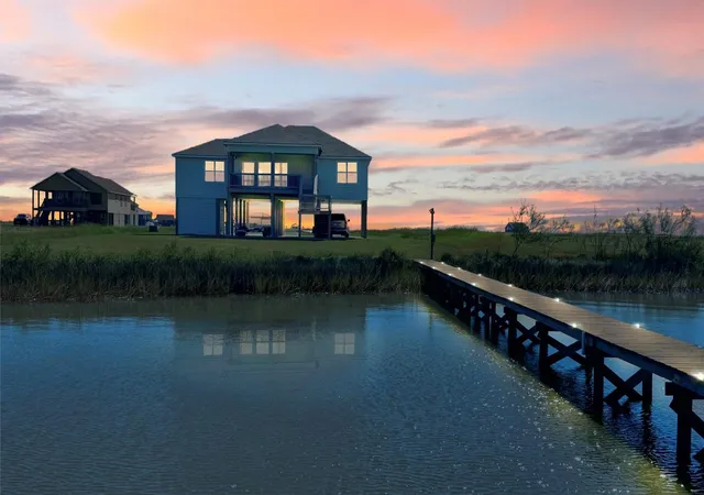 2nd image of 747 Waypoint Dr, Palacios, TX 77465 | MLS# 76475560