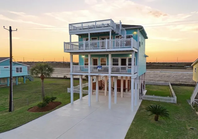 Homes for sale in Galveston, TX | 13102 John Reynolds Rd, Galveston, TX 77554 | MLS# 84406816