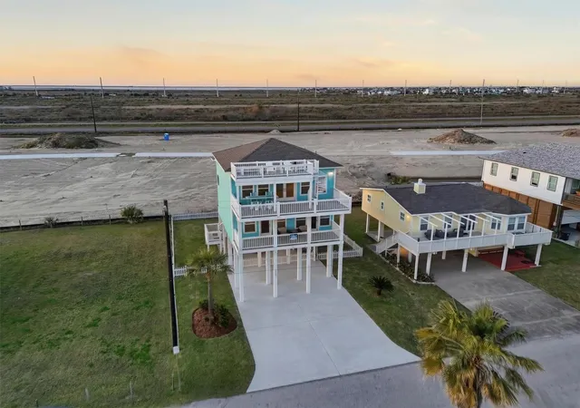 Homes for sale in Galveston, TX | 13102 John Reynolds Rd, Galveston, TX 77554 | MLS# 84406816