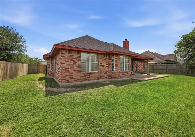 30th image of 2406 Golden Oak, Orange, TX 77632 | MLS# 26922326