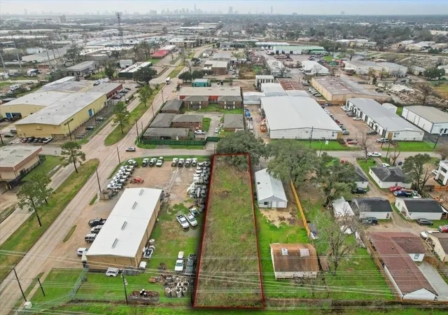Photo 4 of Land for sale at 5714 Gardendale Dr, Houston, TX 77092 | MLS# 69800797 | Listing updated on 2026-08-11