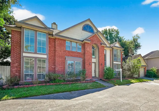 Homes for sale in Houston, TX | 1535 Beaconshire Rd, Houston, TX 77077 | MLS# 54345889