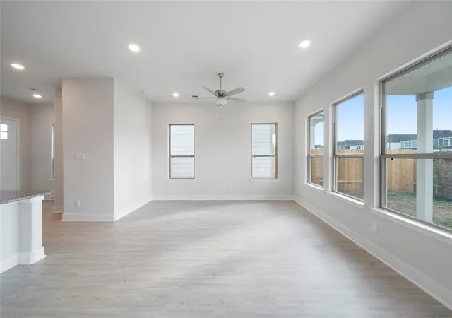 3rd image of 13405 Sun Cay Dr, Houston, TX 77047 | MLS# 23576478