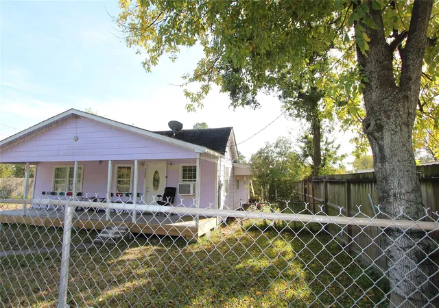 1st image of 7614 West St, Houston, TX 77093 | MLS# 58573049