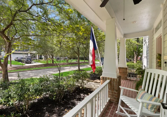 Photo 2 of Single family home for sale at 18 Courtland Green St, Spring, TX 77382 | MLS# 82133645 | Listing updated on 2026-09-06