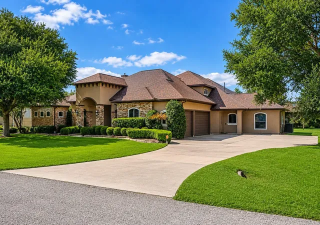 3rd image of 4406 Convento Dr, Richmond, TX 77406 | MLS# 93568236