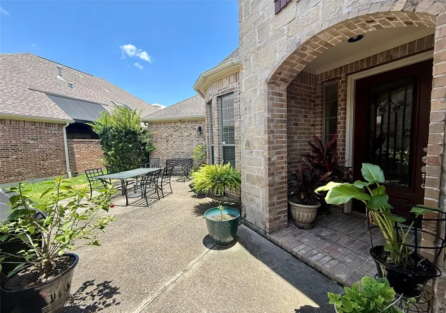 Photo 3 of Single family home for sale at 14834 Ashford Springs Ln, Humble, TX 77396 | MLS# 16957626 | Listing updated on 2026-07-27