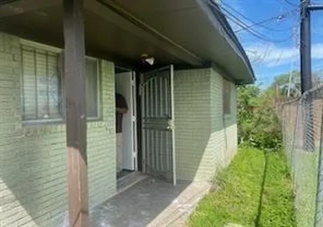 2nd image of 3507 Sunbeam St, Houston, TX 77051 | MLS# 56055486