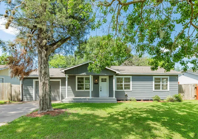 1st image of 303 Yaupon St, Sweeny, TX 77480 | MLS# 93269752