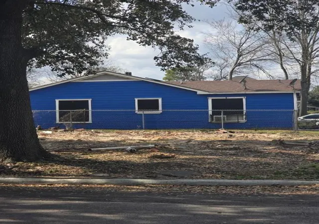 Photo 2 of Land for sale at 3570 E Rosewood St, Houston, TX 77004 | MLS# 4647576 | Listing updated on 2026-08-01