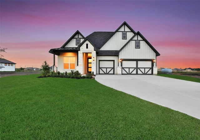 Photo 1 of Single family home for sale at 4519 Magnolia Bnd Dr, Rosharon, TX 77583 | MLS# 75012819 | Listing updated on 2026-08-30