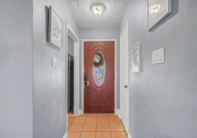 5th image of 742 Sugar Hill Dr, La Porte, TX 77571 | MLS# 95452545