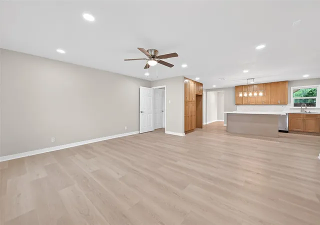 Photo 3 of Single family home for sale at 1341 Conrad Sauer Dr, Houston, TX 77043 | MLS# 30577786 | Listing updated on 2026-08-28
