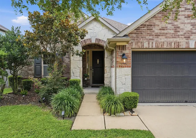 Homes for sale in Pearland, TX | 1911 Cedar Ridge Ln, Pearland, TX 77089 | MLS# 83508311