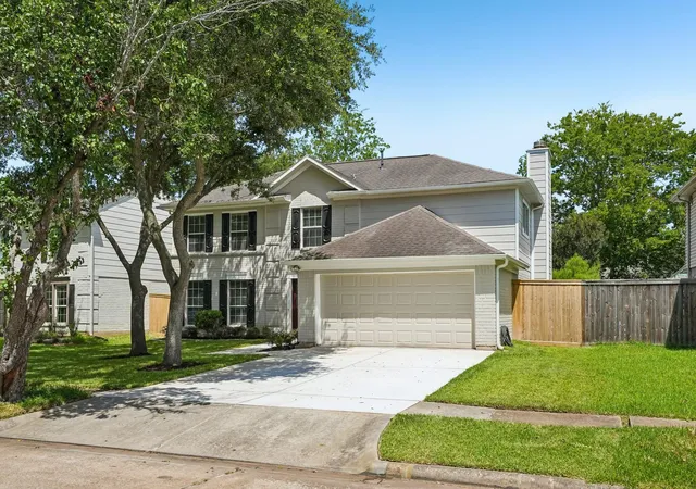 Photo 2 of Single family home for sale at 4539 Pioneer Trl St, Sugar Land, TX 77479 | MLS# 32990751 | Listing updated on 2026-10-07