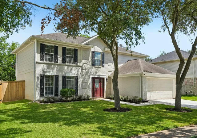 Photo 3 of Single family home for sale at 4539 Pioneer Trl St, Sugar Land, TX 77479 | MLS# 32990751 | Listing updated on 2026-10-07