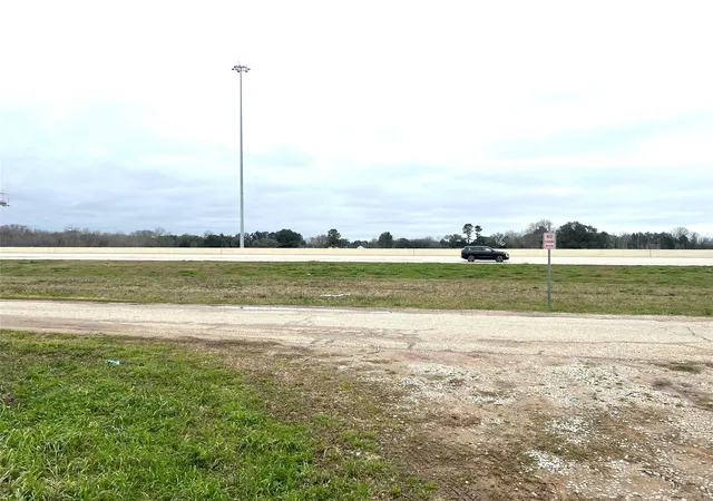 4th image of 3615 10Th St, Brookshire, TX 77423 | MLS# 55485302