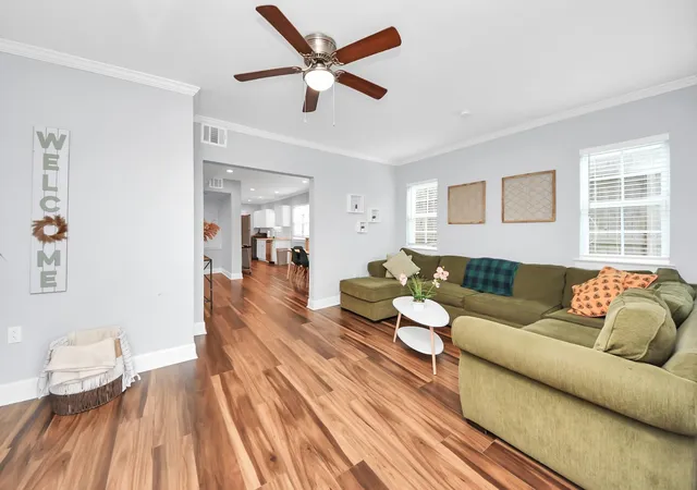 Photo 2 of Multi family home for sale at 1508 Ridgewood St, Houston, TX 77006 | MLS# 9060057 | Listing updated on 2026-08-15