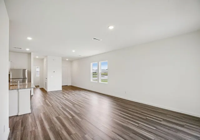 5th image of 2210 Blue Mariner Path, Dickinson, TX 77539 | MLS# 78991990