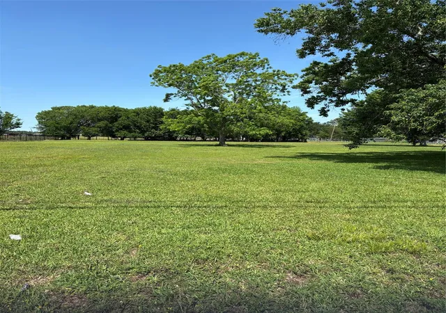 3rd image of 3706 Strawberry Rd, Pasadena, TX 77504 | MLS# 22459865