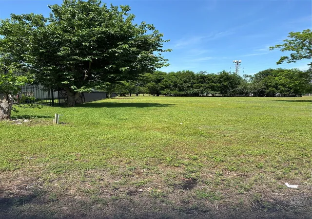 6th image of 3706 Strawberry Rd, Pasadena, TX 77504 | MLS# 22459865